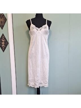Vintage Adonna Cream Slip Size 36 Medium